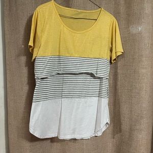 Amazon Essentials Nursing Tee